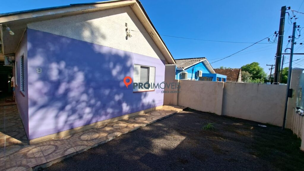 CASA NO BAIRRO MODELO